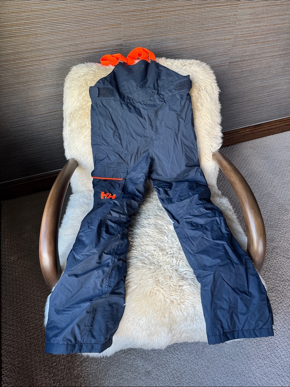 Helly Hansen men’s navy Snow Pants with suspenders size 16